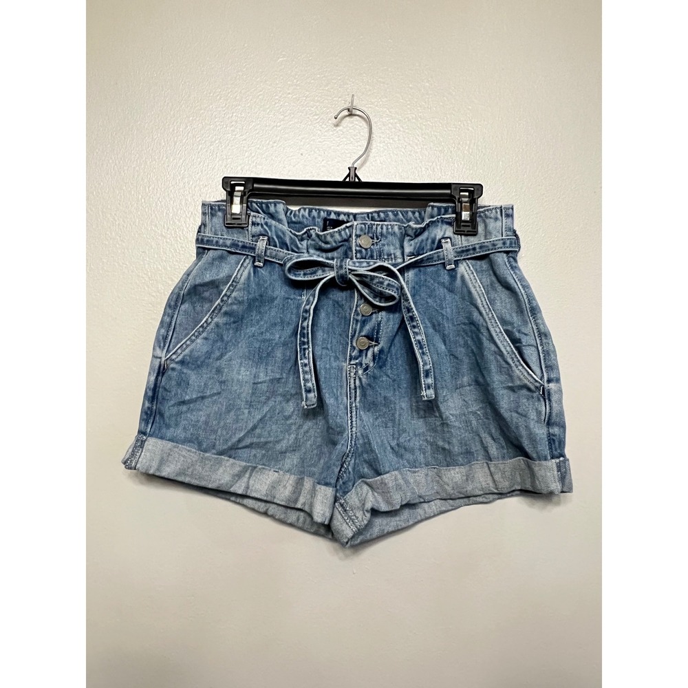Hollister Curvy Ultra High-Rise Mom Shorts Light Wash Paperbag Waist Denim 7 W28